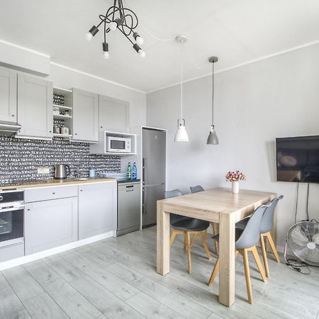 Gama Home Kondratowicza18 Warschau Buitenkant foto