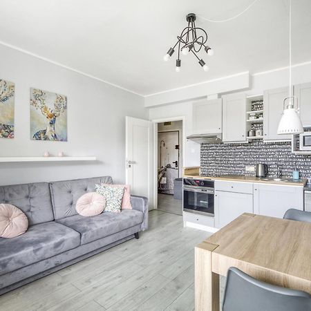 Gama Home Kondratowicza18 Warschau Buitenkant foto